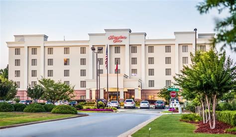 hampton inn columbus north ga.